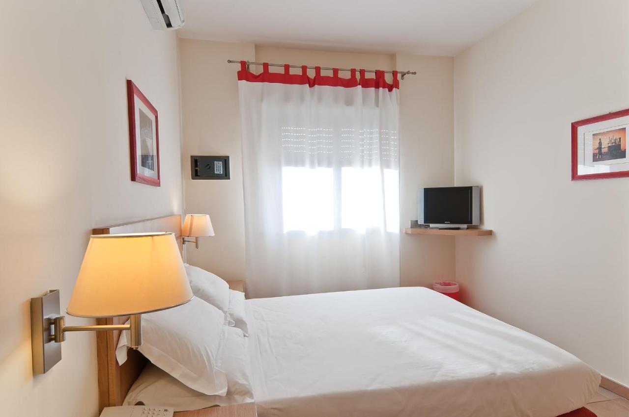 Residence I Triangoli Casal Palocco Ngoại thất bức ảnh