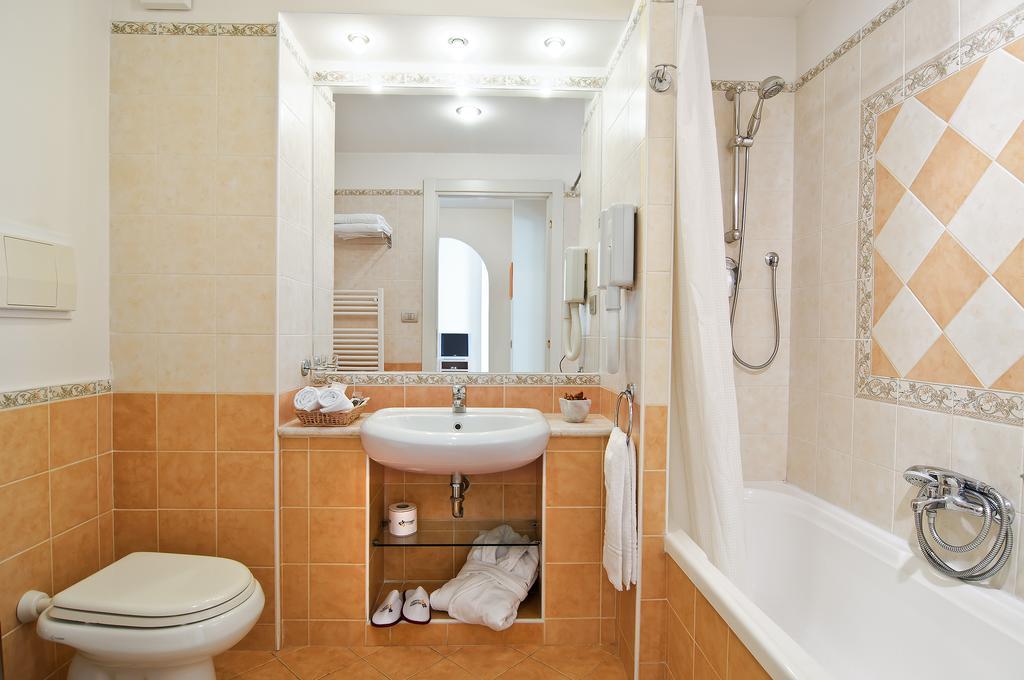 Residence I Triangoli Casal Palocco Phòng bức ảnh
